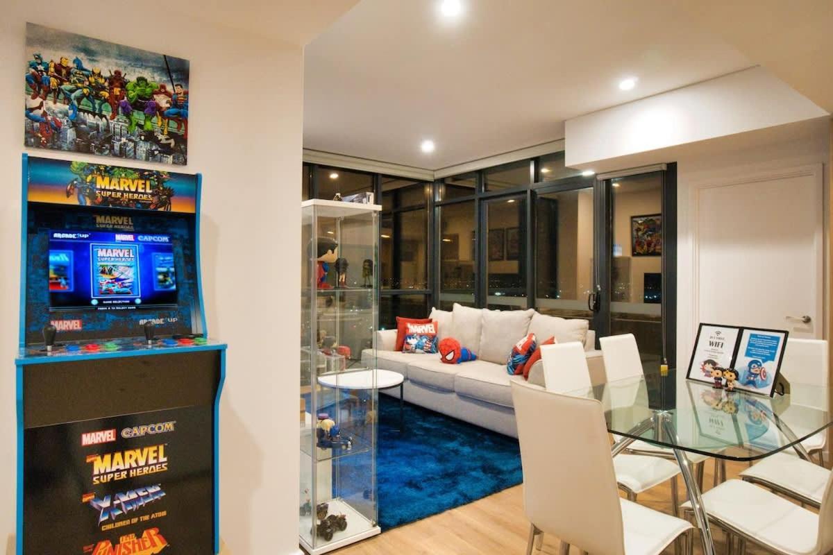 Apartamento Dc Vs Marvel Theme Ft Arcade Machine Pool Gym Sauna Bbq Adelaida Exterior foto